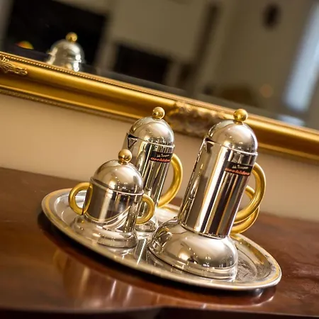 De Manu Вилла Родос