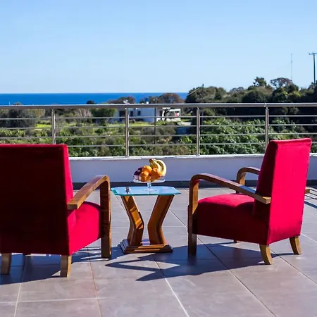 De Manu Villa